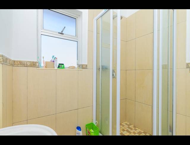 1 BEDROOM APARTMENT FOR SALE IN UMHLANGA RIDGE
